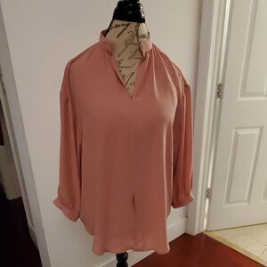 Beautiful blush Habitual blouse size M